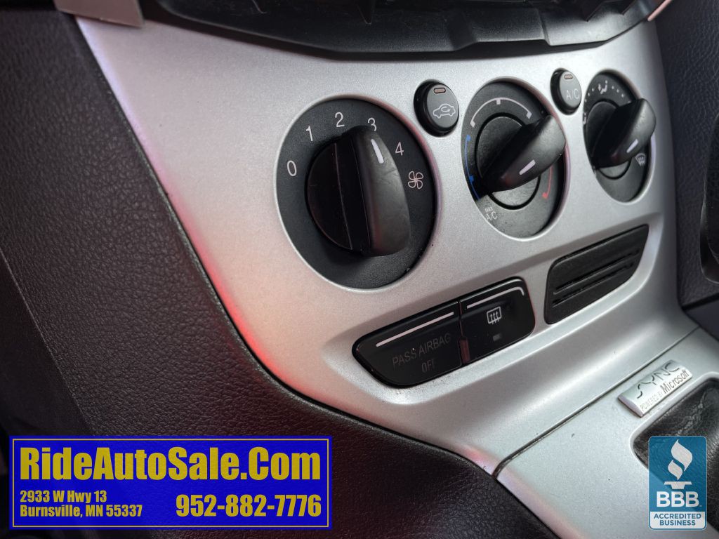 2014 Ford Focus Image 35