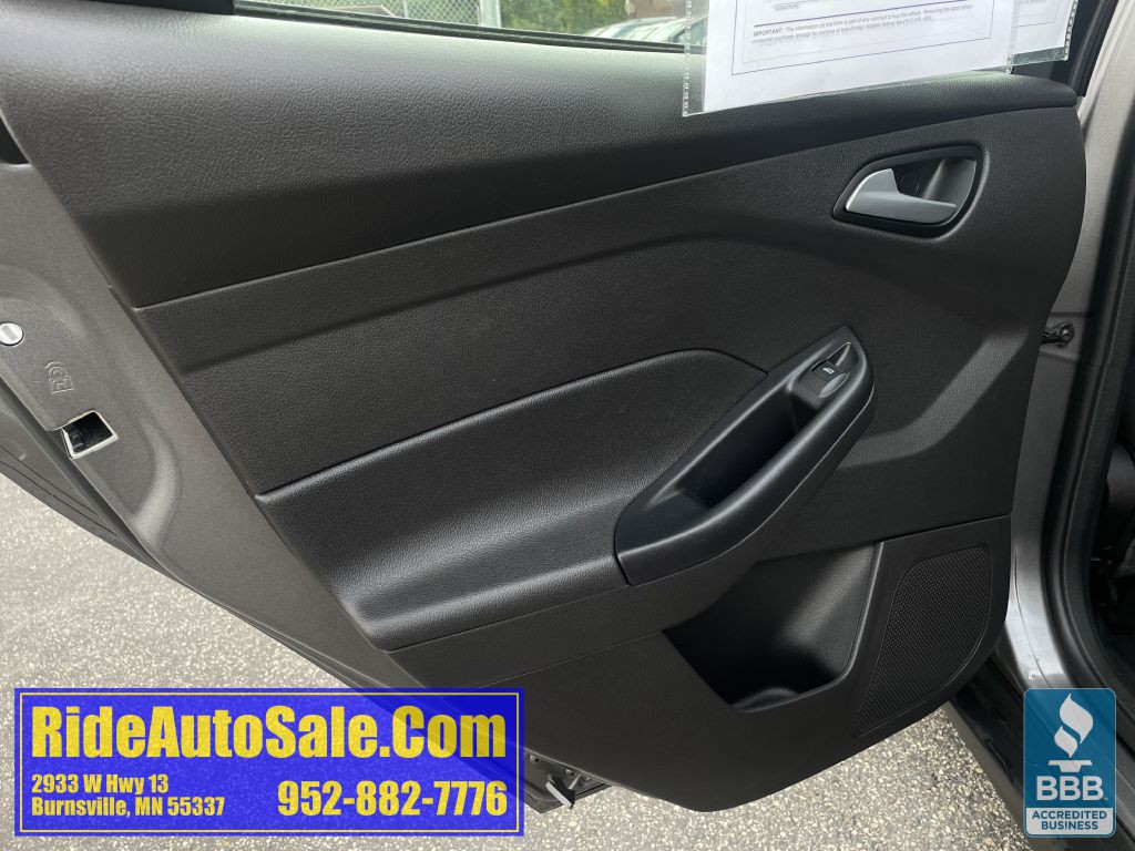 2013 Ford Focus Image 11