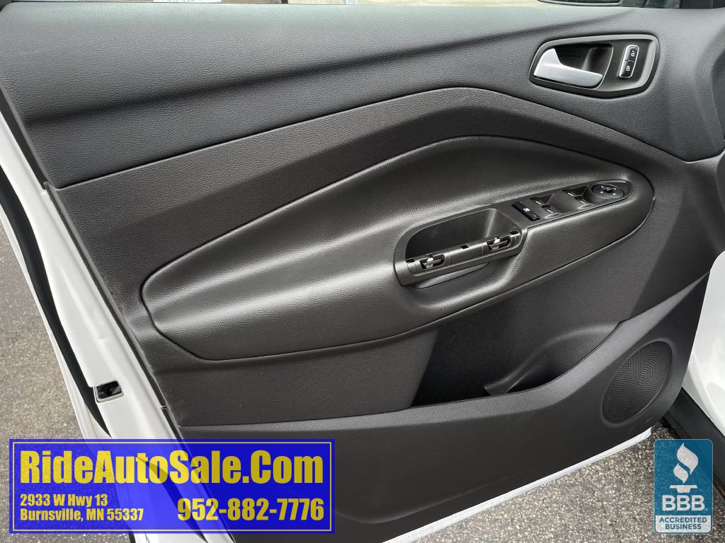 2016 Ford Escape Image 9