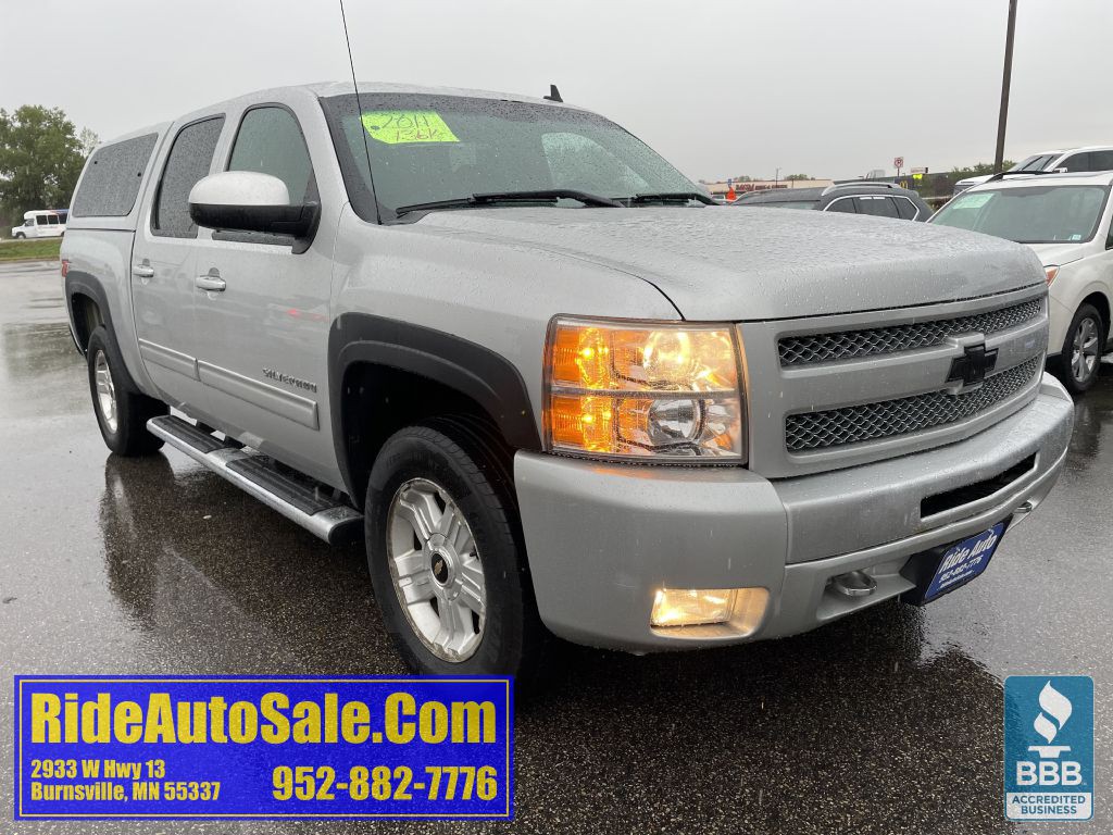 2011 Chevrolet Silverado 1500 Image 3