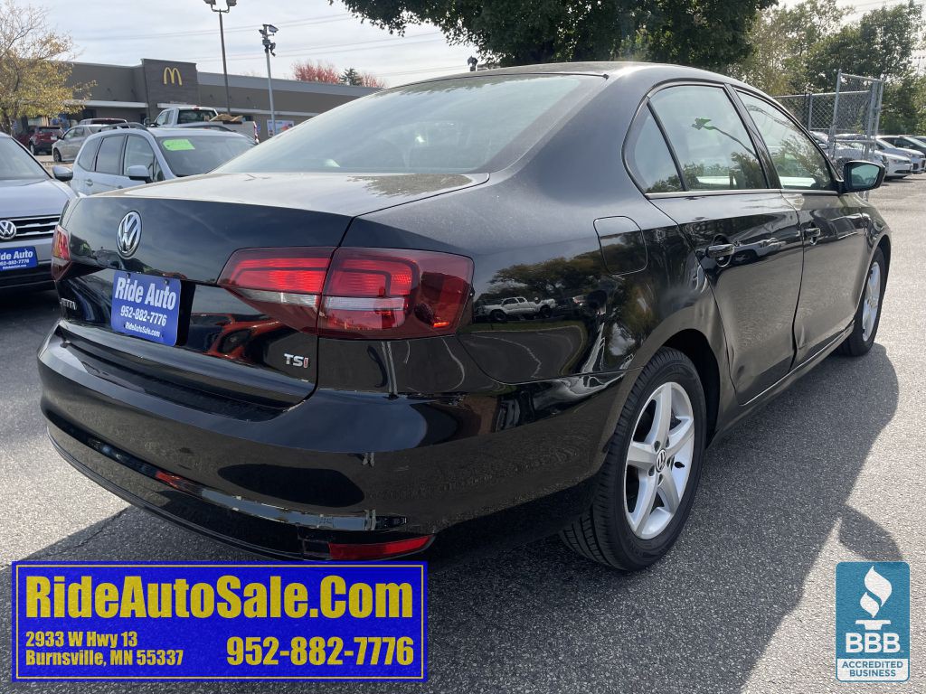 2016 Volkswagen Jetta Image 5