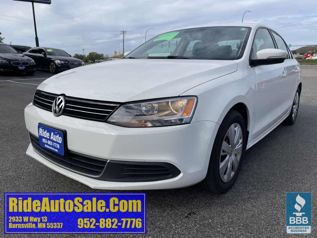 2013 Volkswagen Jetta Image 1