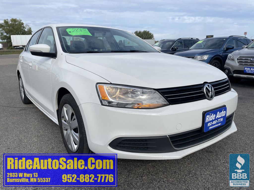 2013 Volkswagen Jetta Image 3