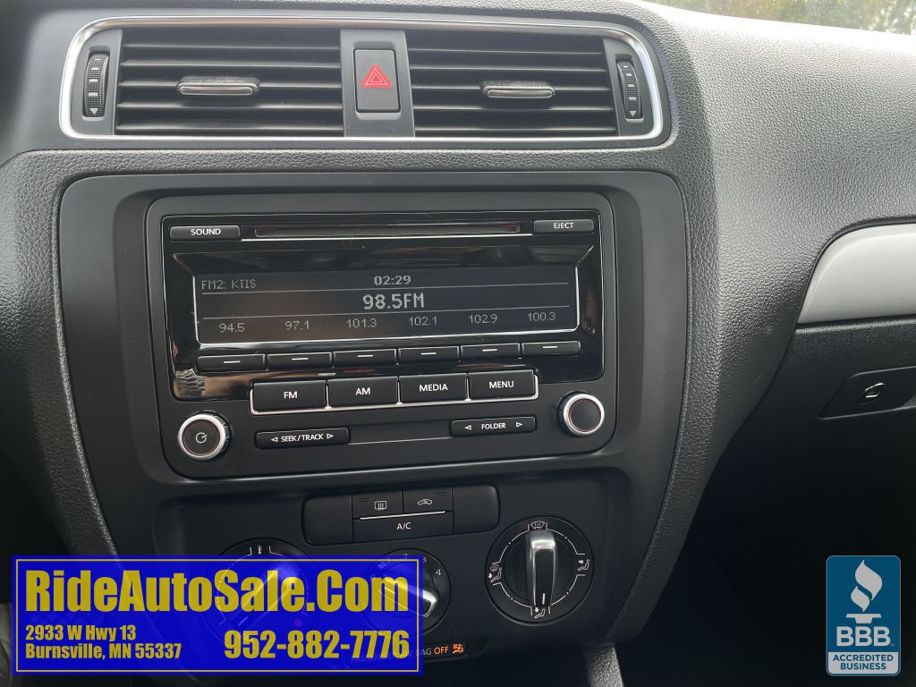 2013 Volkswagen Jetta Image 21