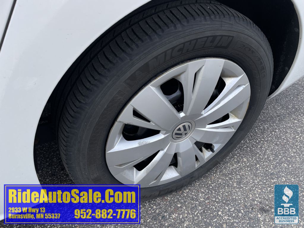 2013 Volkswagen Jetta Image 26