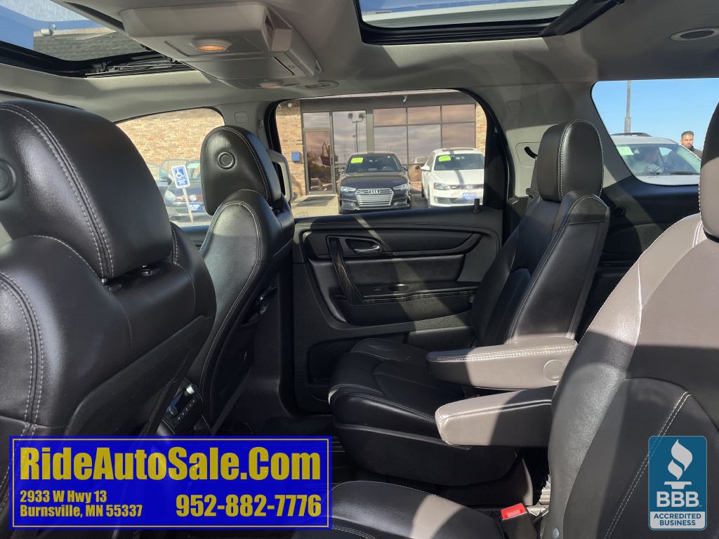 2017 GMC Acadia Image 12