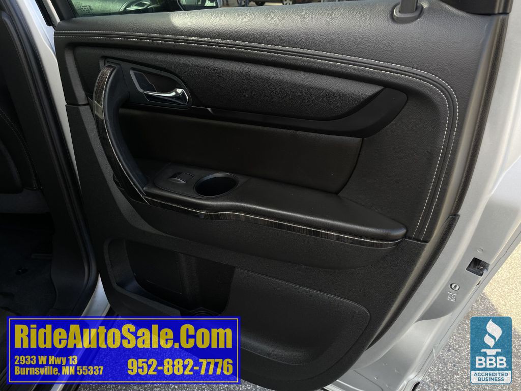 2017 GMC Acadia Image 16