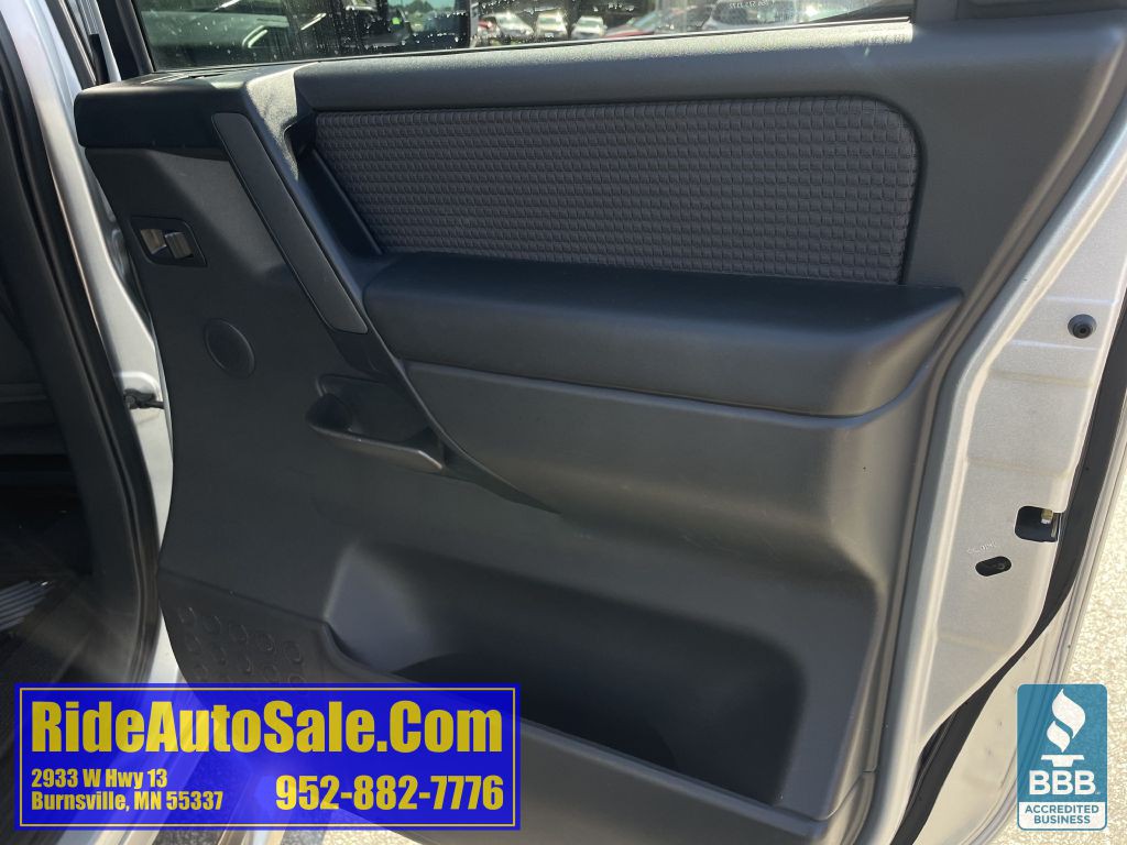 2011 Nissan Titan Image 15