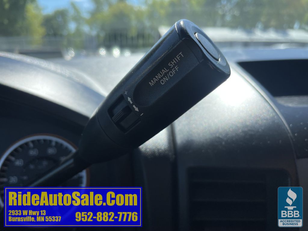 2011 Nissan Titan Image 19