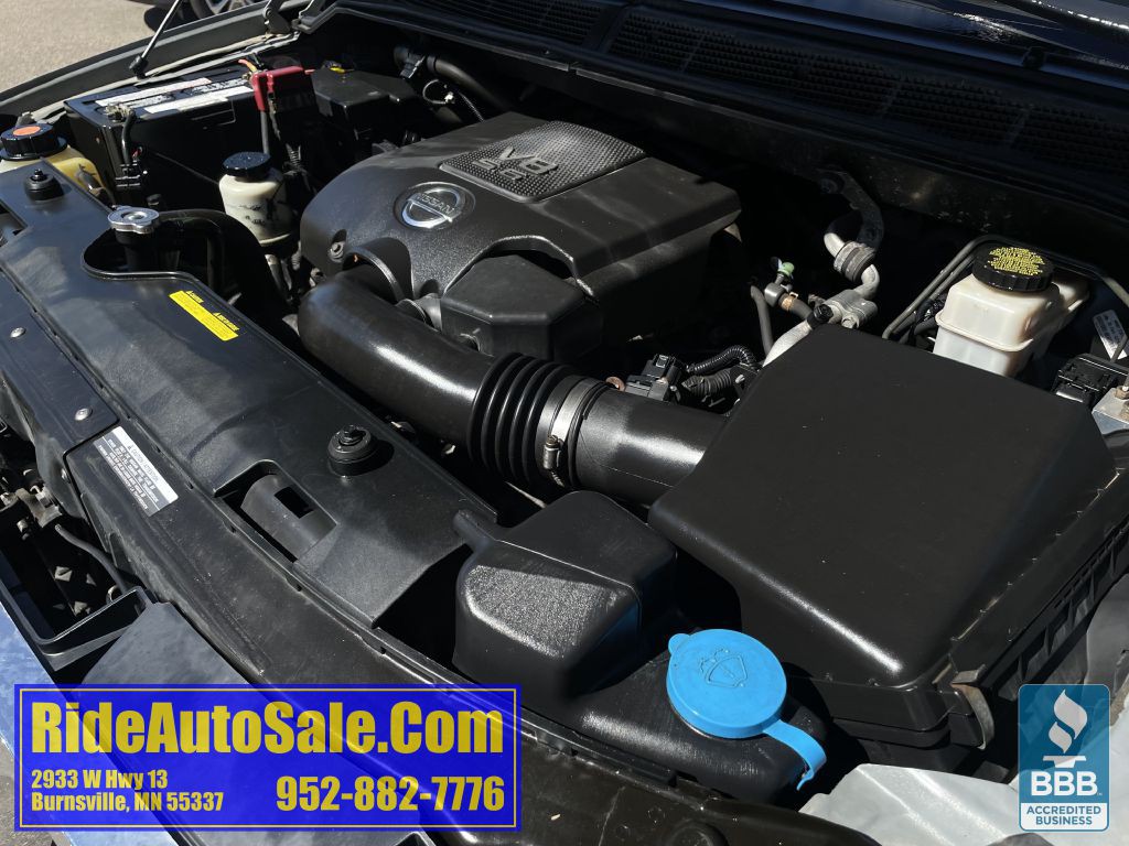 2011 Nissan Titan Image 23