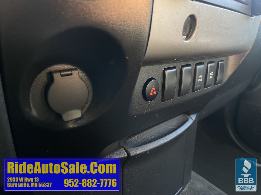 2011 Nissan Titan Image 41