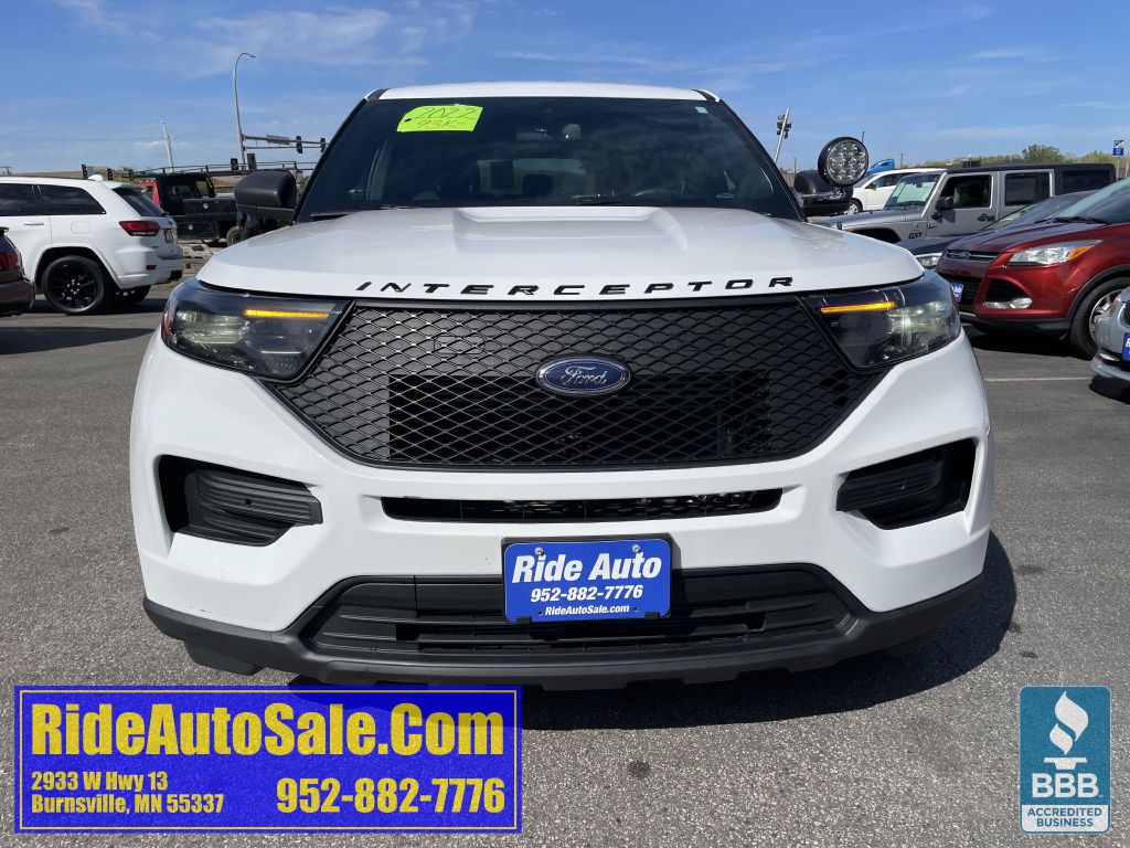 2022 Ford Explorer Image 2
