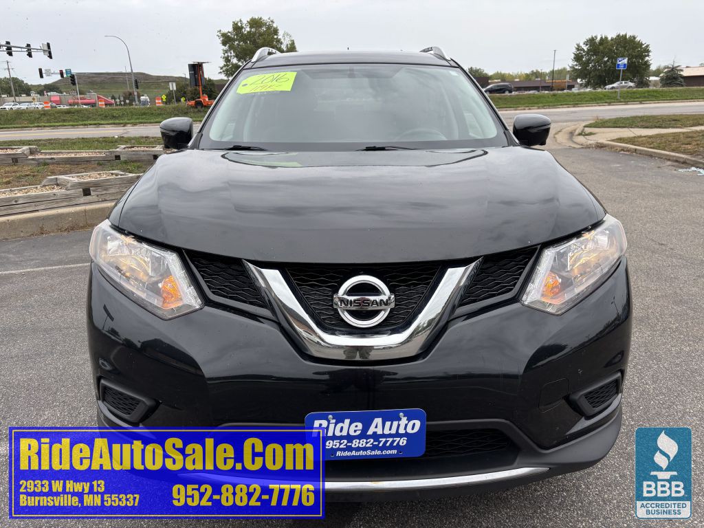 2016 Nissan Rogue Image 2
