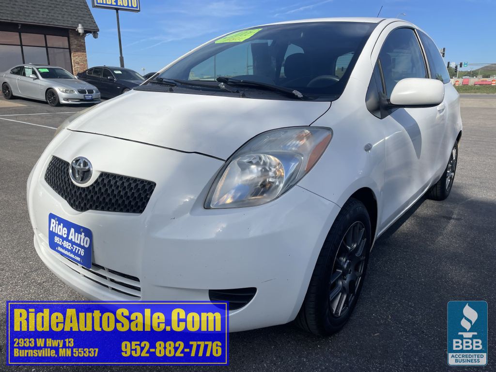 2008 Toyota Yaris Image 1
