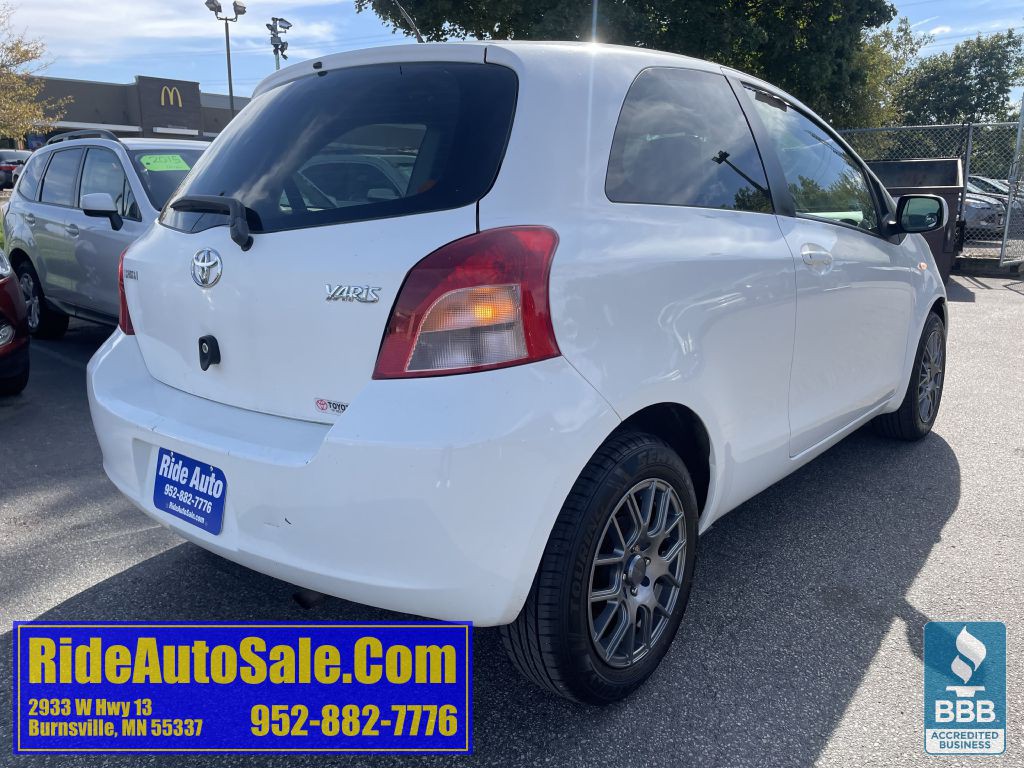2008 Toyota Yaris Image 5