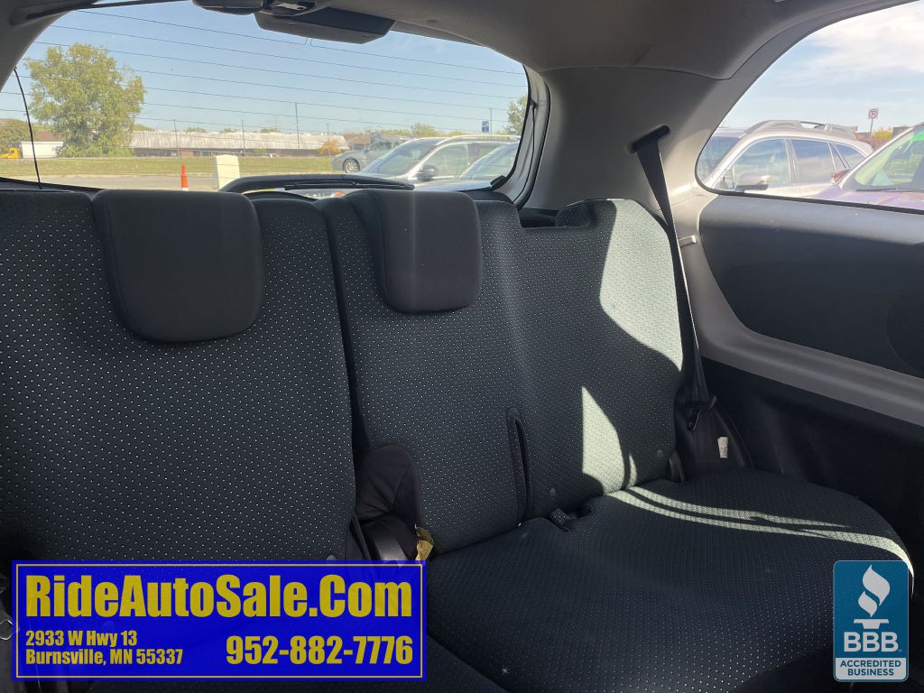 2008 Toyota Yaris Image 16