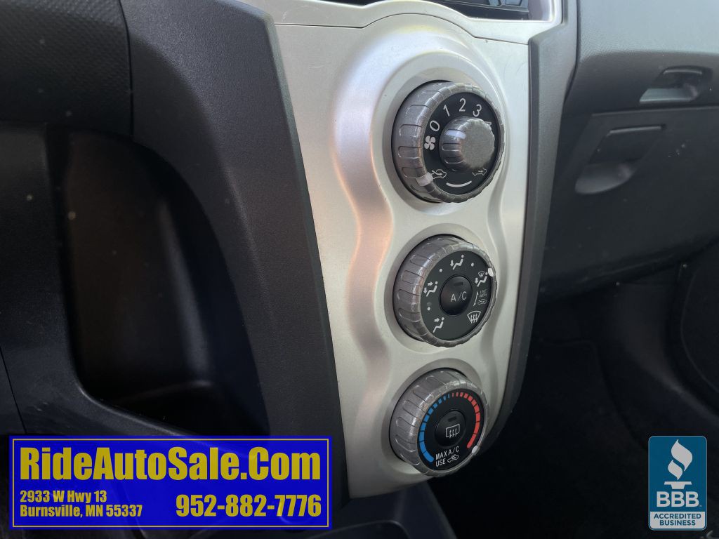 2008 Toyota Yaris Image 35