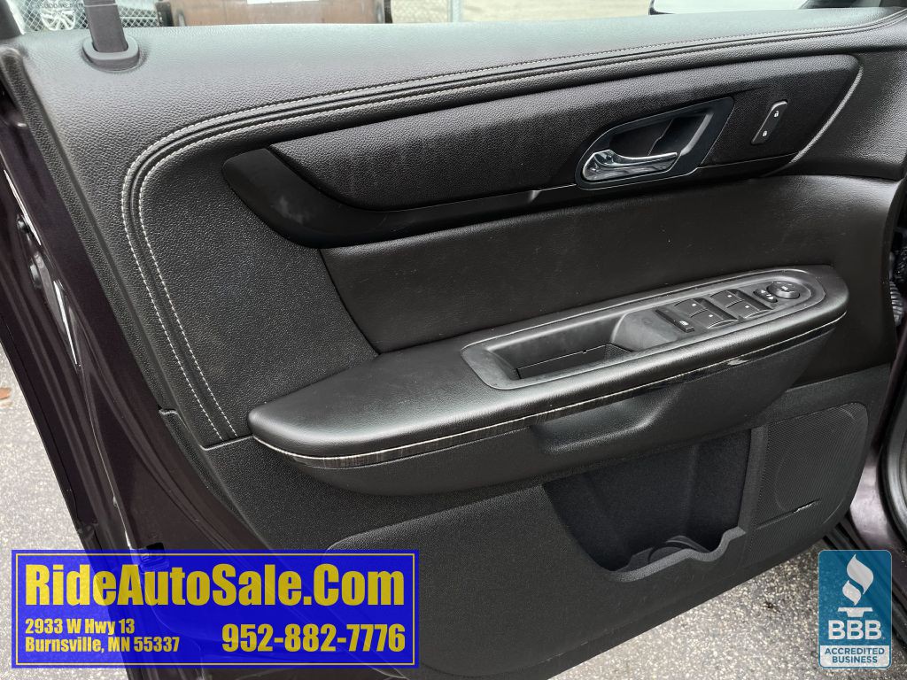2016 GMC Acadia Image 9