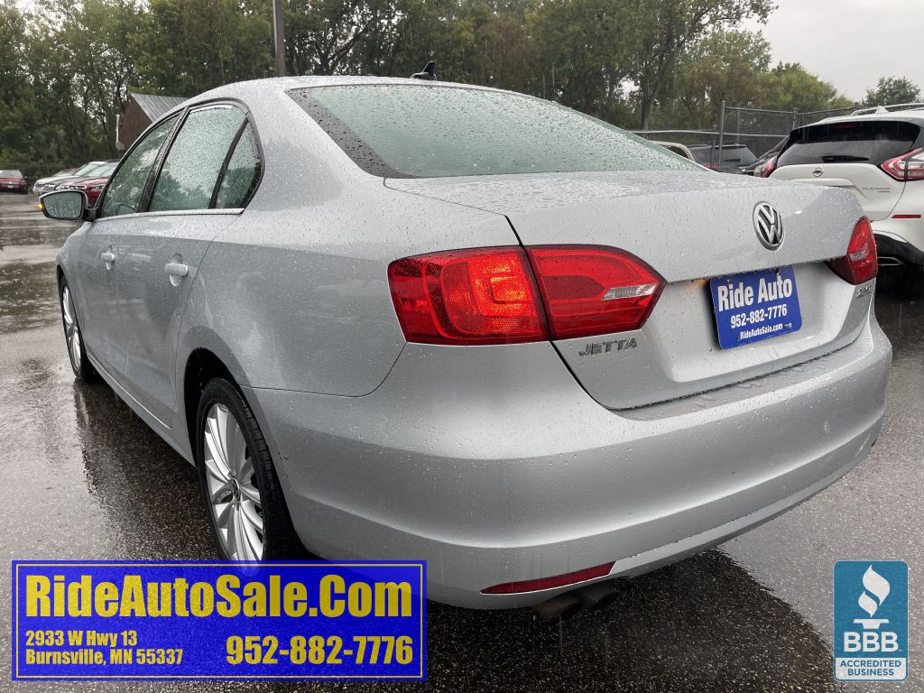 2012 Volkswagen Jetta Image 7