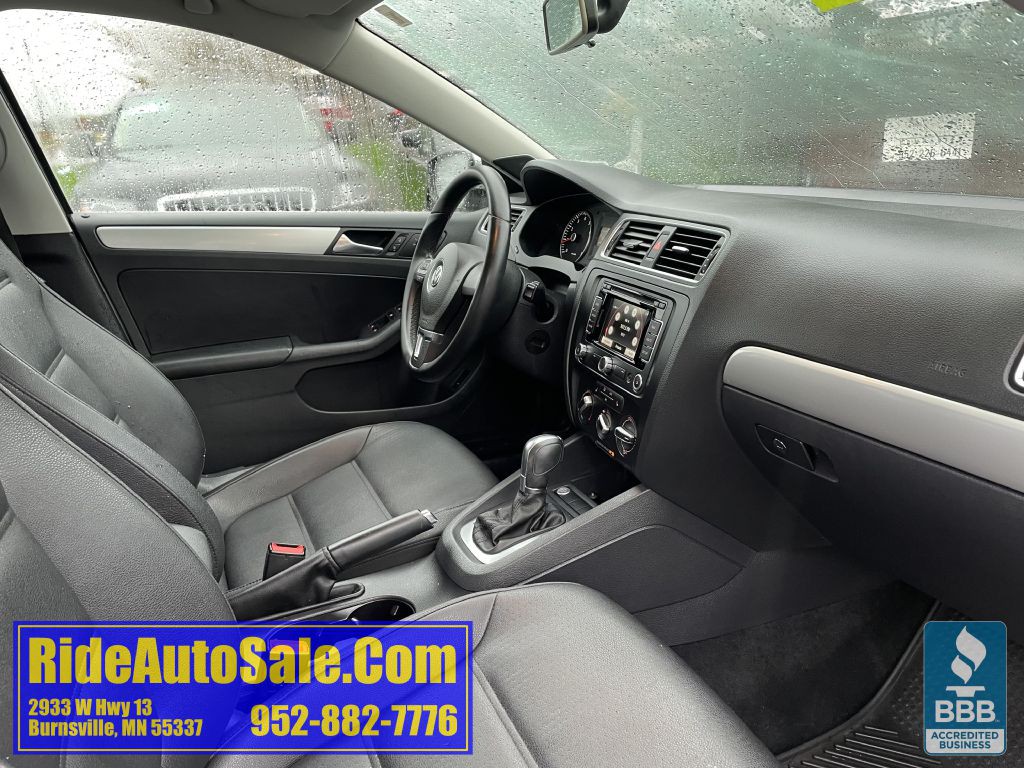 2012 Volkswagen Jetta Image 14