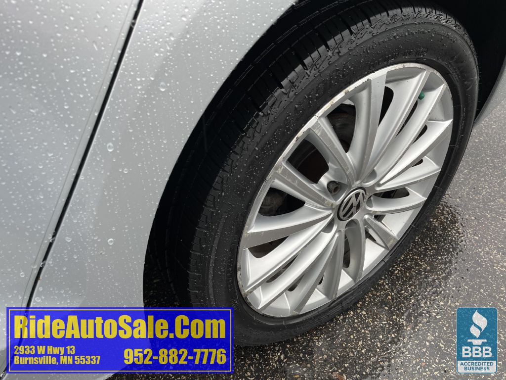 2012 Volkswagen Jetta Image 21