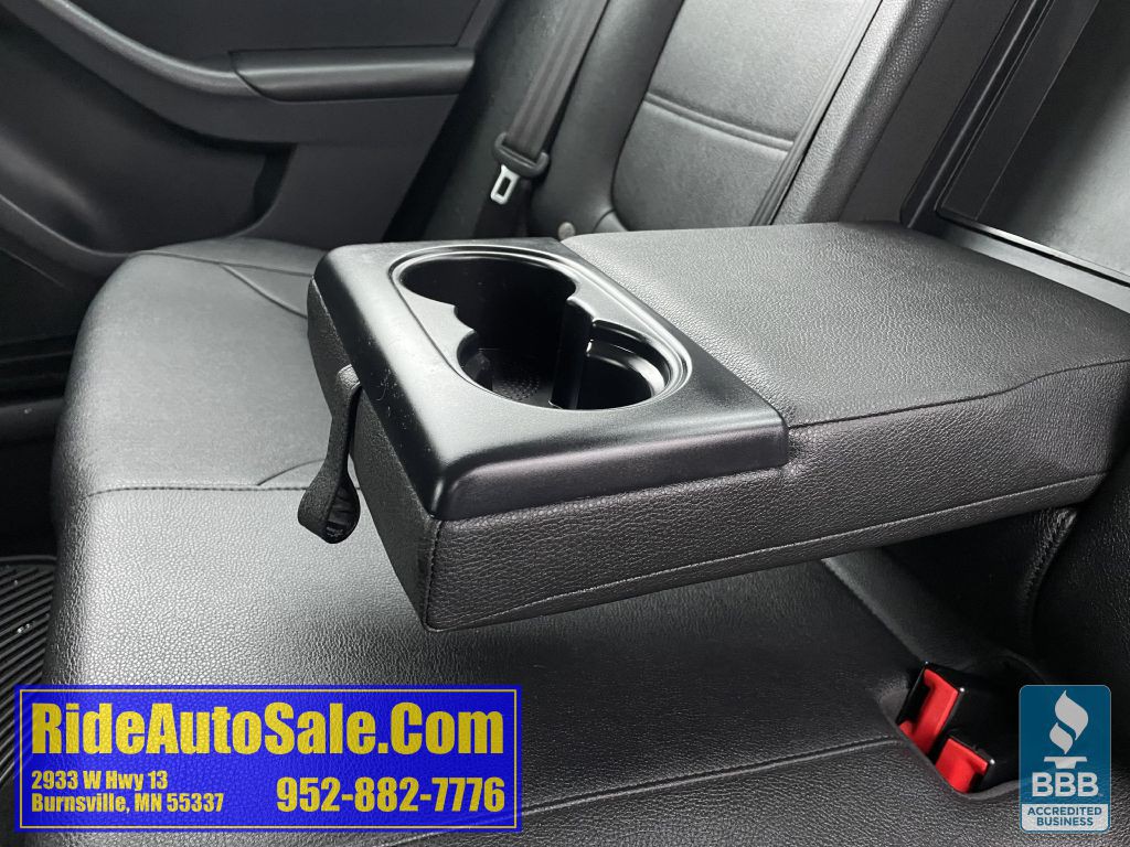 2012 Volkswagen Jetta Image 27