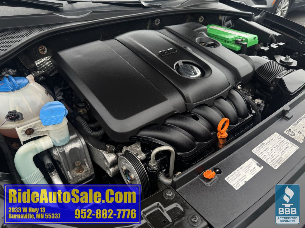 2012 Volkswagen Passat Image 22