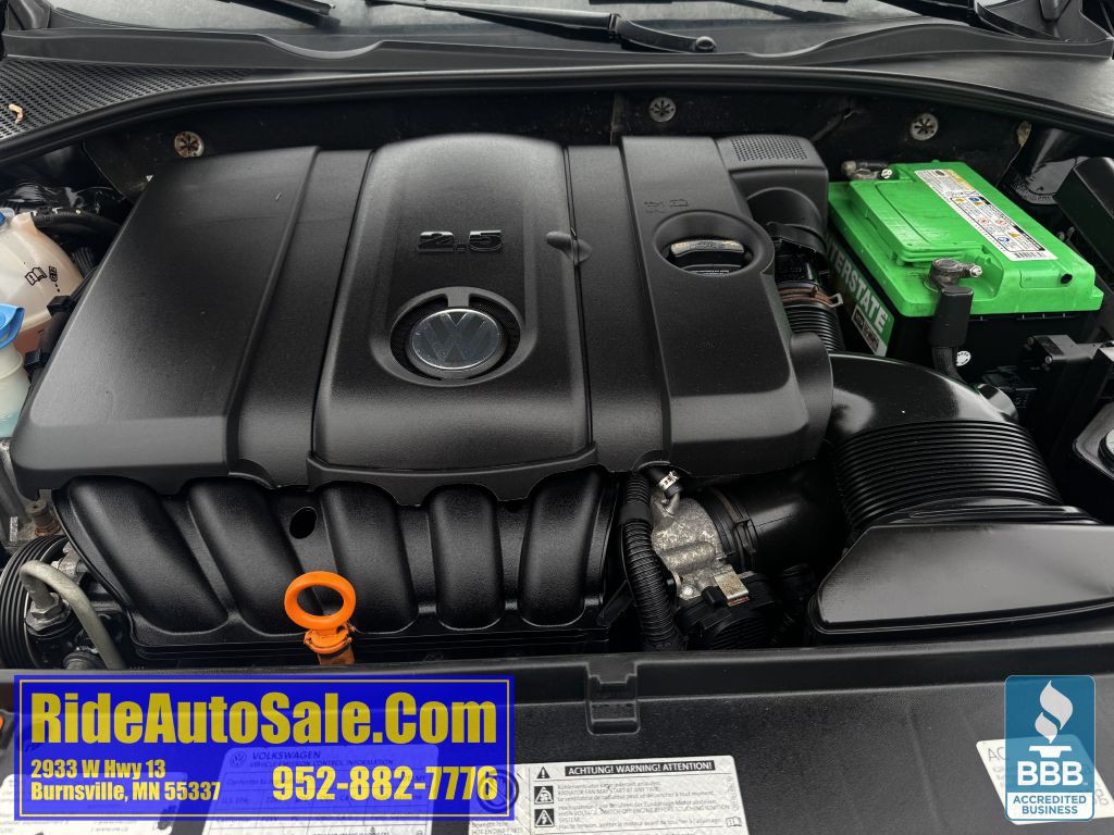 2012 Volkswagen Passat Image 23