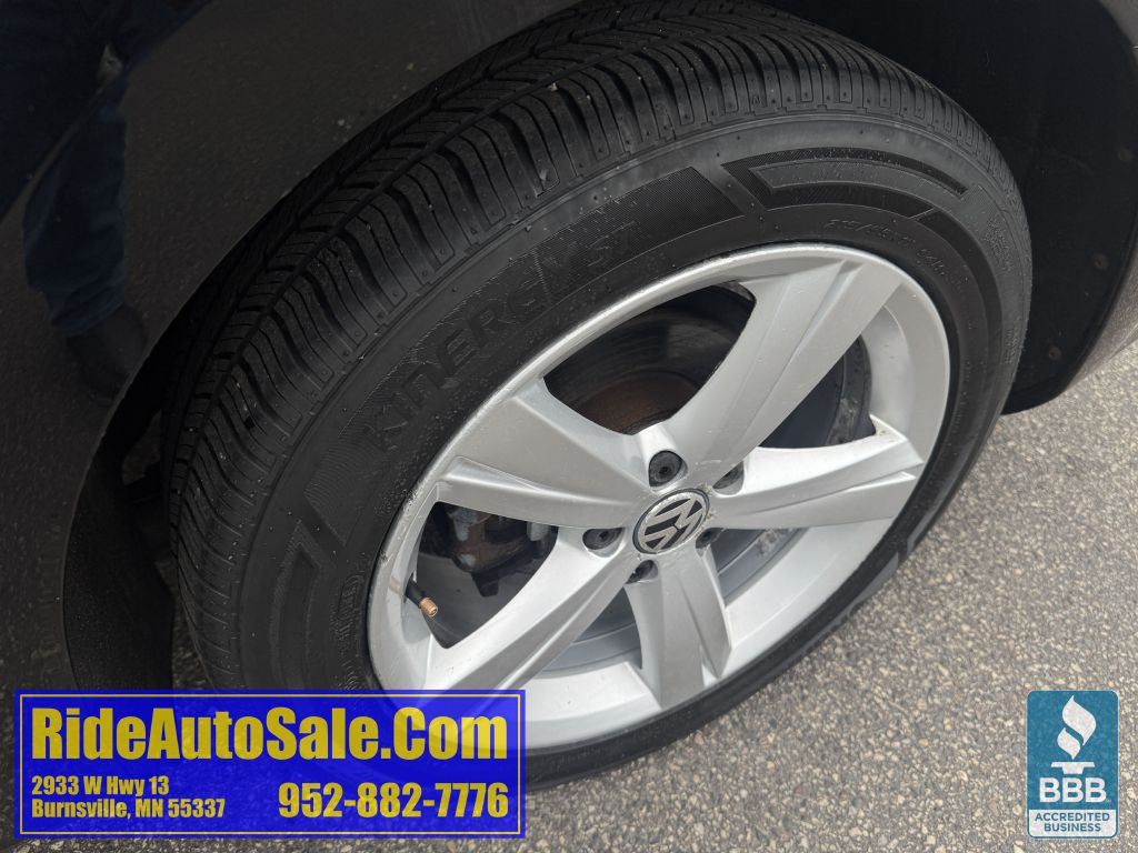 2012 Volkswagen Passat Image 26