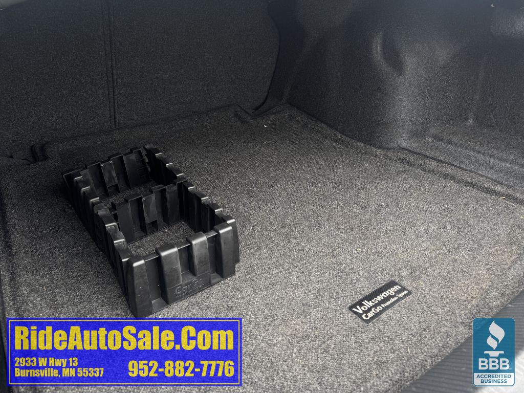 2012 Volkswagen Passat Image 27