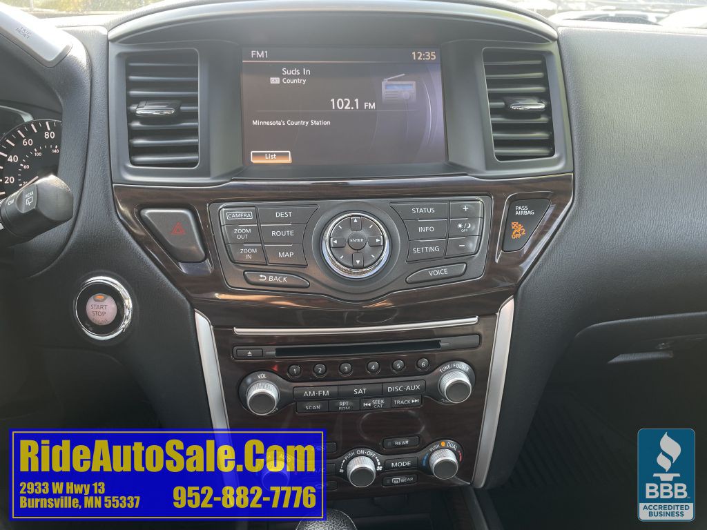 2015 Nissan Pathfinder Image 23