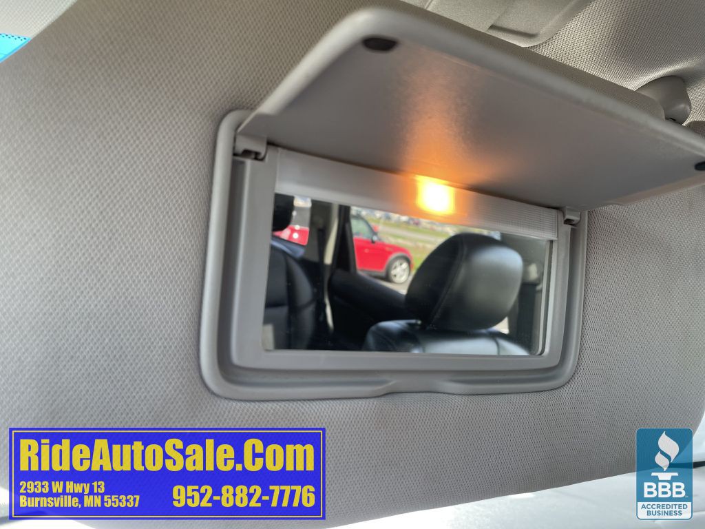 2015 Nissan Pathfinder Image 50