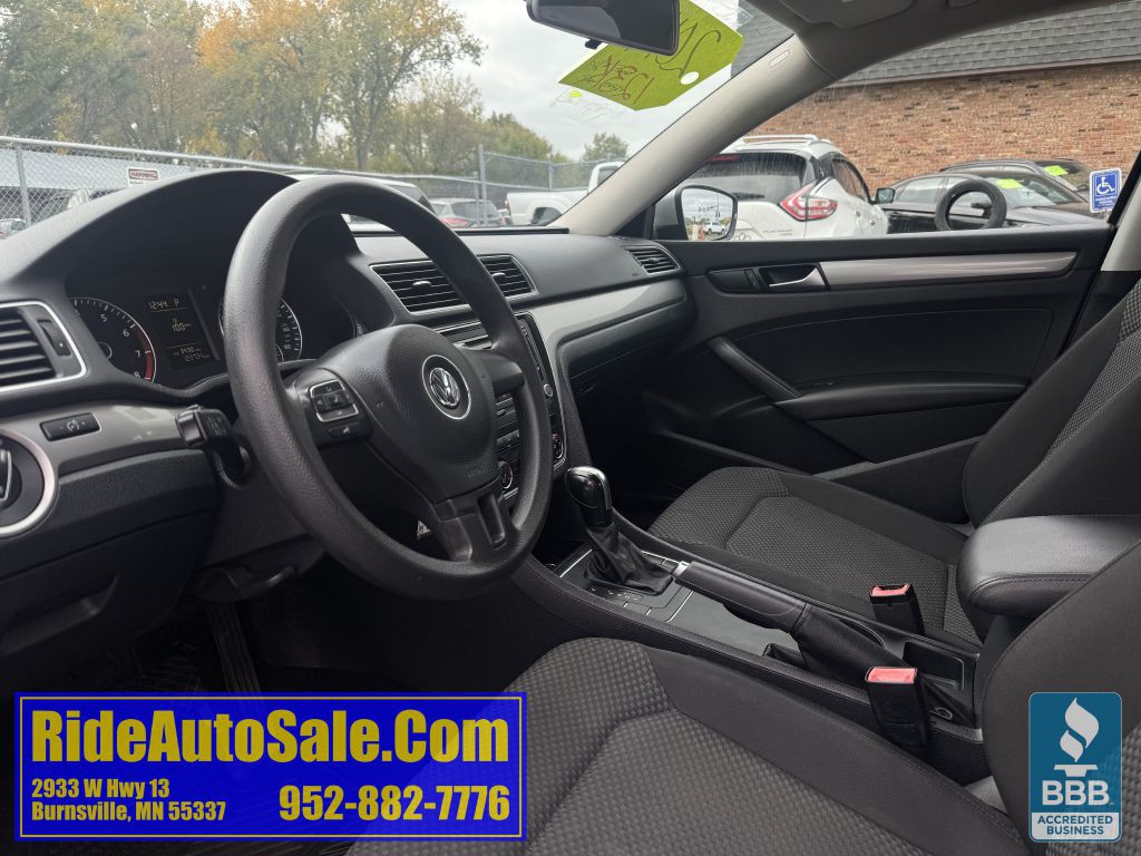 2014 Volkswagen Passat Image 10