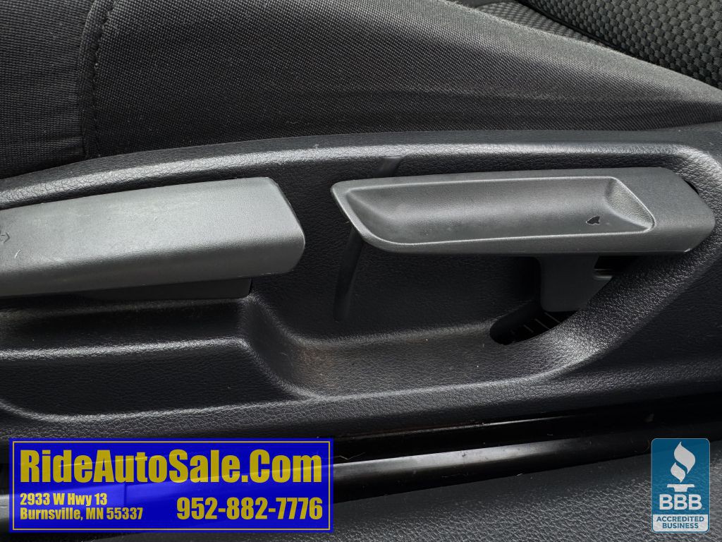 2014 Volkswagen Passat Image 17