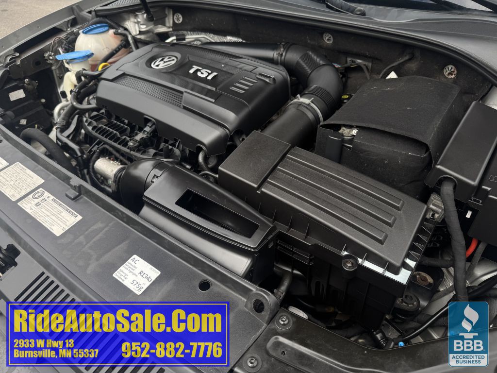 2014 Volkswagen Passat Image 24
