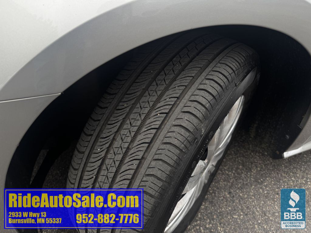 2014 Volkswagen Passat Image 25
