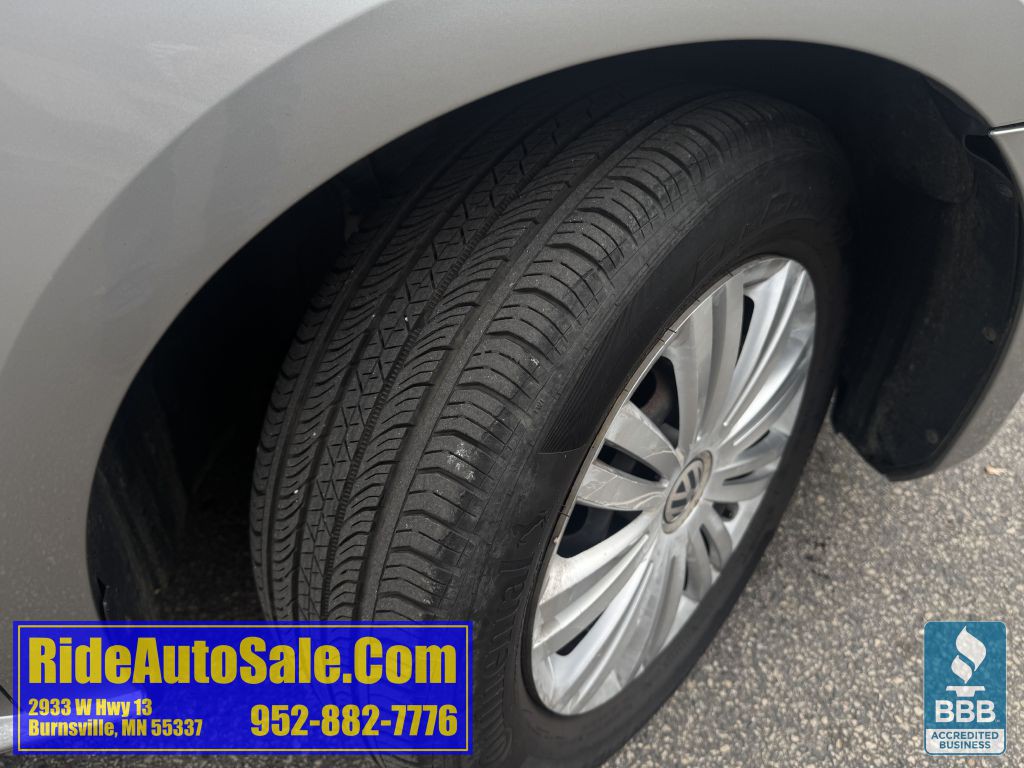 2014 Volkswagen Passat Image 27