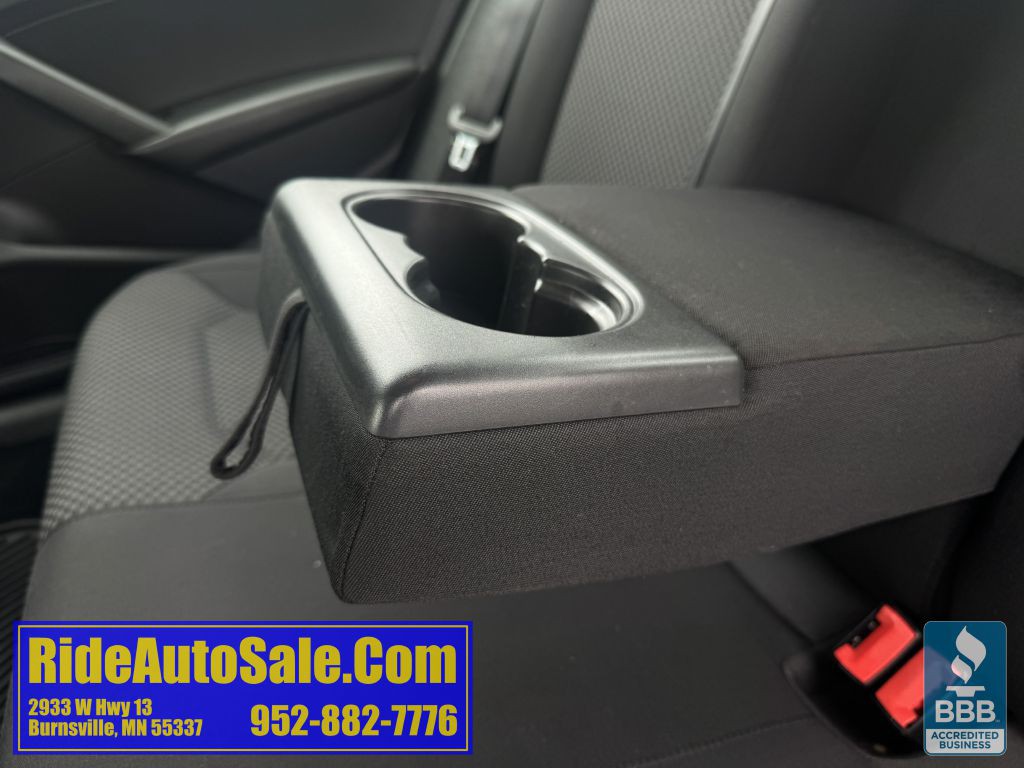 2014 Volkswagen Passat Image 32