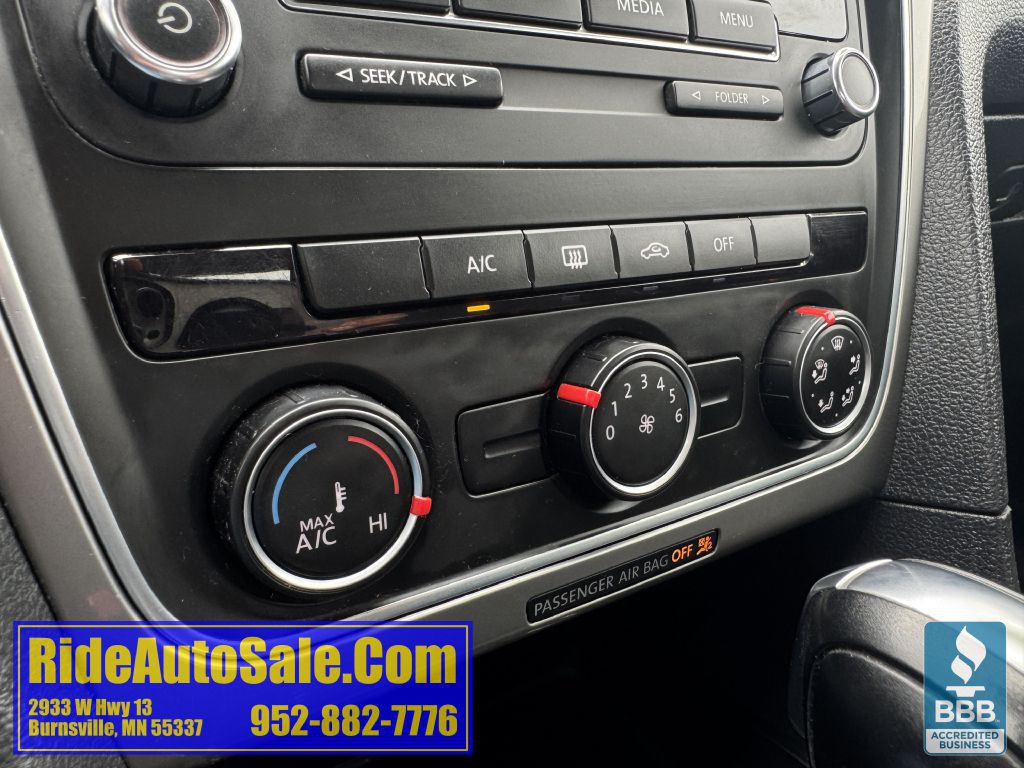 2014 Volkswagen Passat Image 37