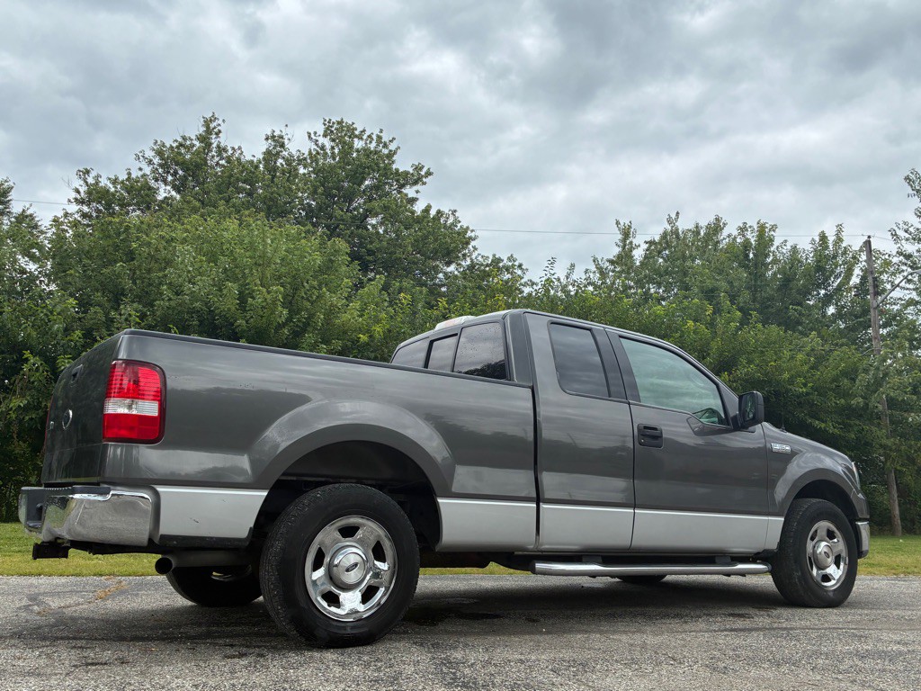 2004 Ford F-150 Image 2