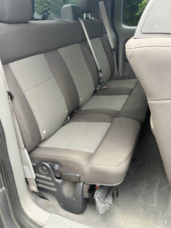 2004 Ford F-150 Image 3