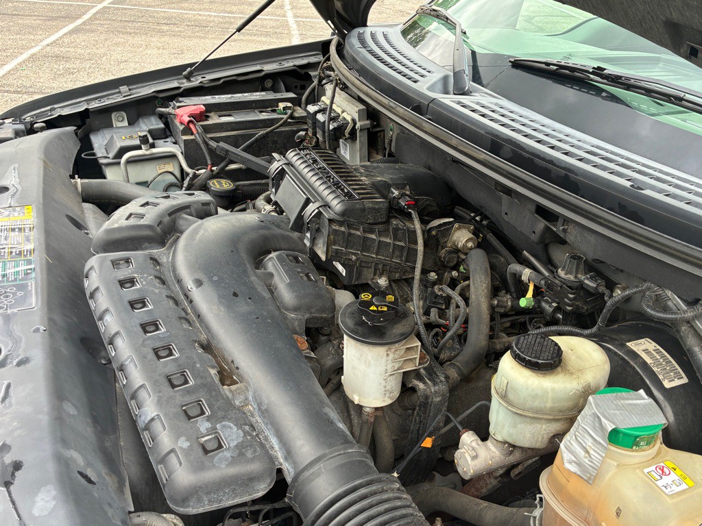 2004 Ford F-150 Image 9