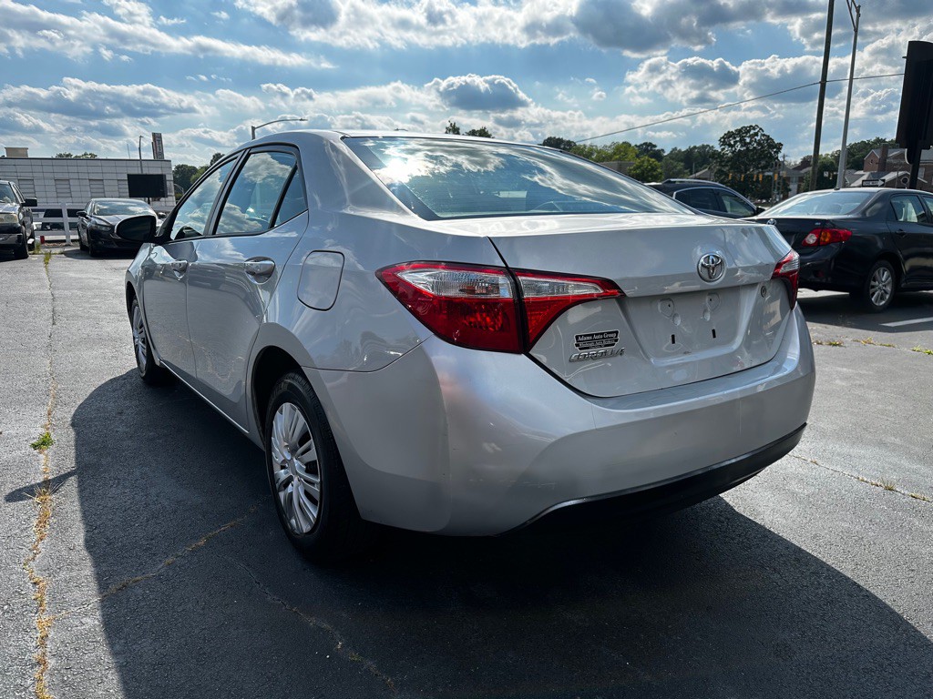 2015 Toyota Corolla Image 5