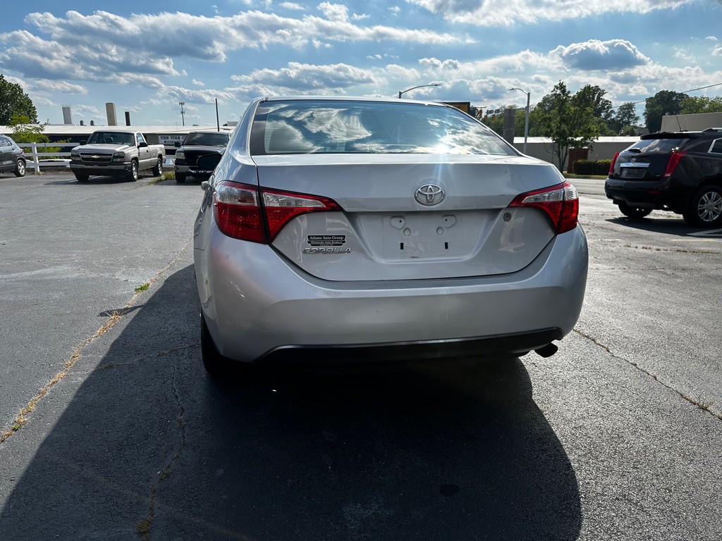 2015 Toyota Corolla Image 6
