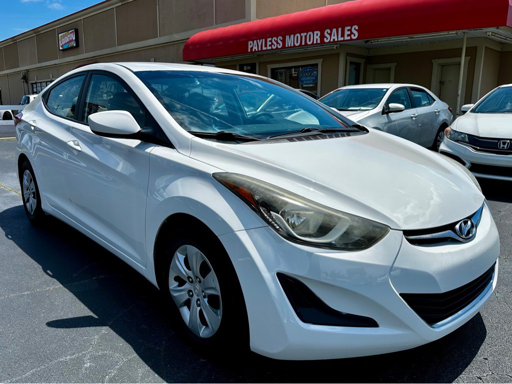 2016 Hyundai Elantra Image 1