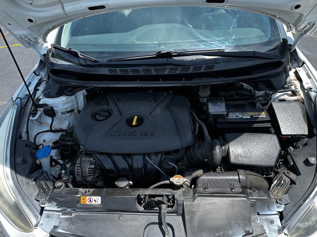 2016 Hyundai Elantra Image 20
