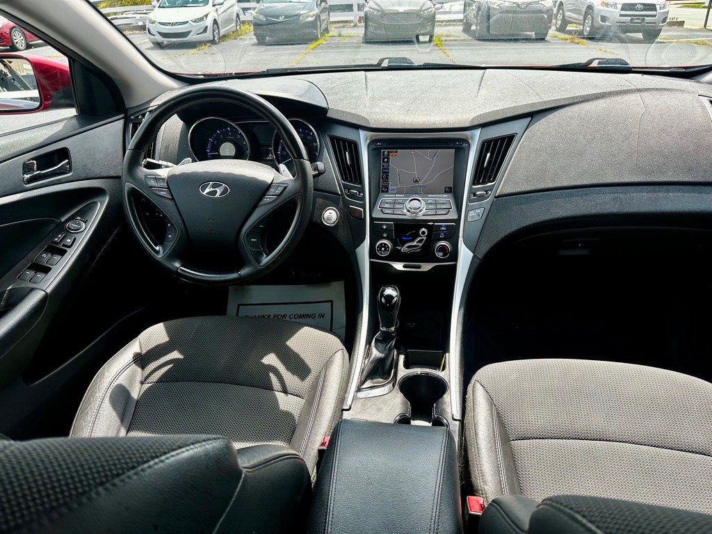 2013 Hyundai Sonata Image 12