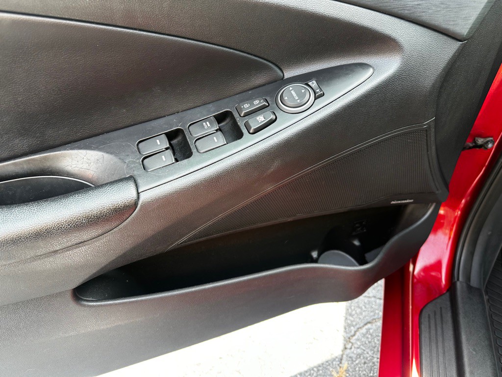 2013 Hyundai Sonata Image 13