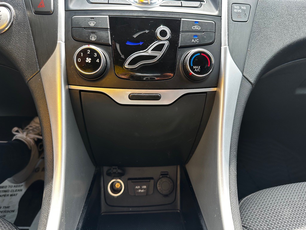 2013 Hyundai Sonata Image 18