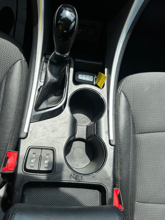 2013 Hyundai Sonata Image 19